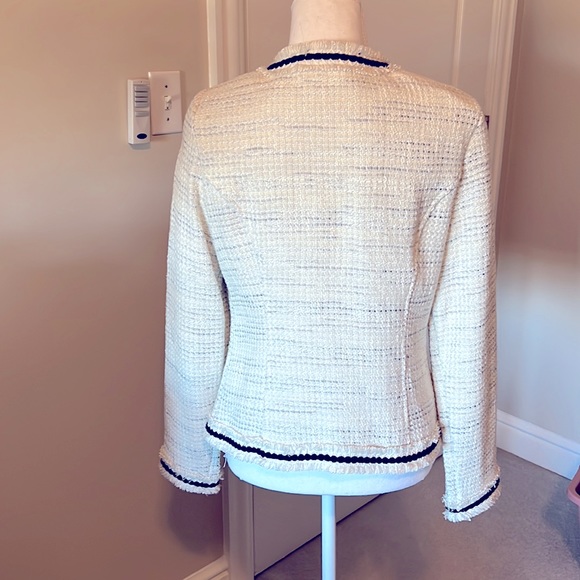 Jacket - Picture 2 of 4